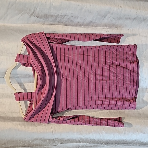 Motherhood Maternity Top - Picture 2 of 13